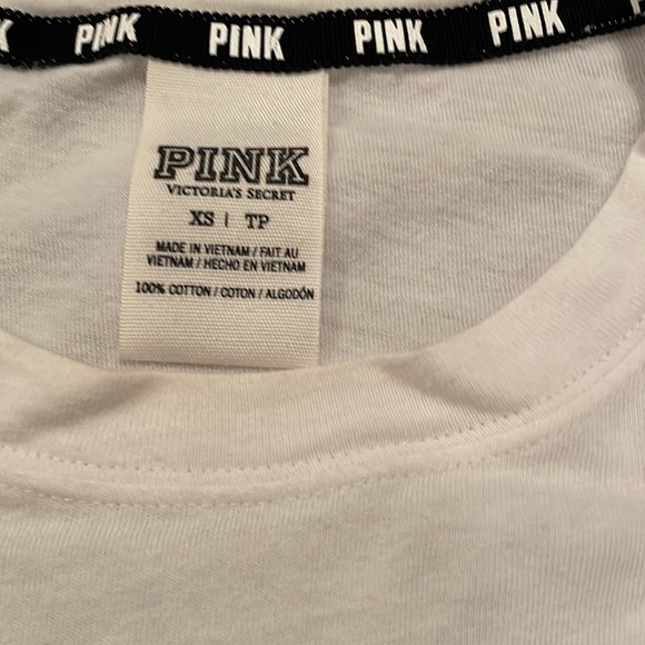 🌟 4 for 15 Victoria’s Secret PINK tee - Picture 2 of 7